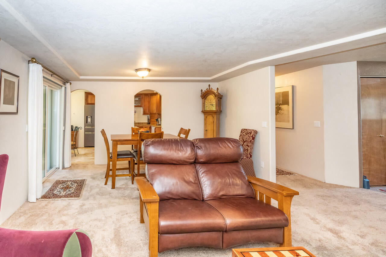 644 Benjamin Way Phoenix, OR 97535 - Photo 38 of 43 644 Benjamin (75 of 103)-Edit