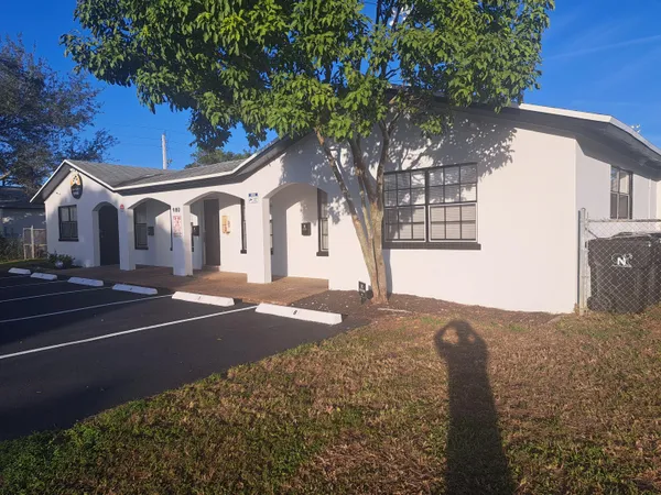 $2,750 | 980 Southwest 76th Avenue, Unit 1, North Lauderdale, FL 33068