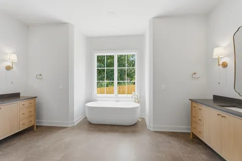 $2,999,992 | 105 Keyway Drive, Nashville, TN 37205
