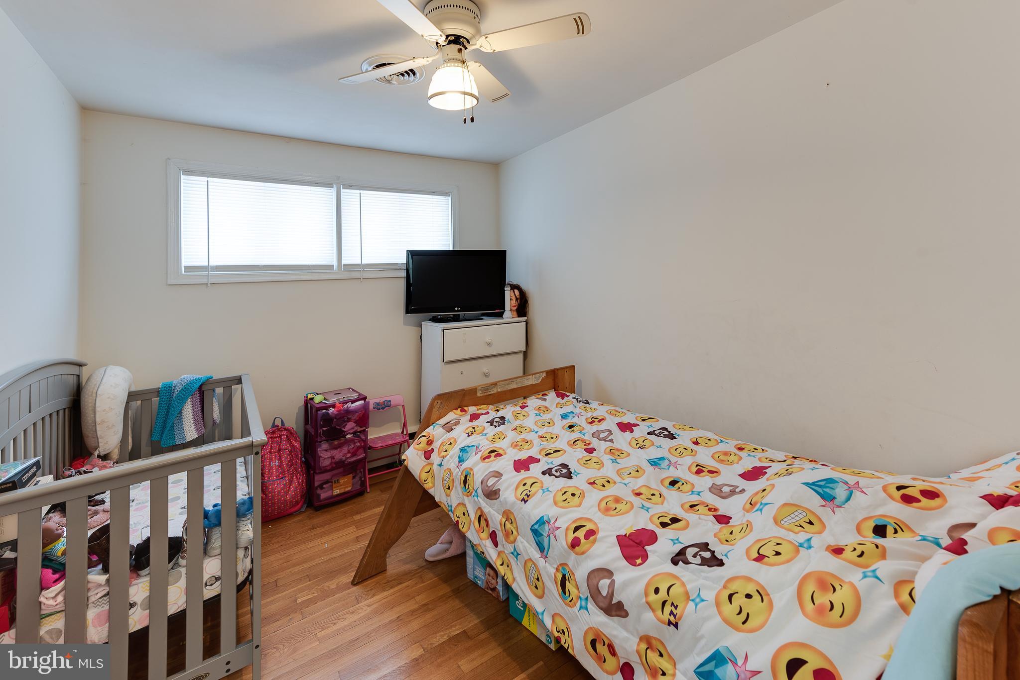 3833 Elmcroft Road Randallstown, MD 21133 - Photo 24 of 28 2nd bedroom