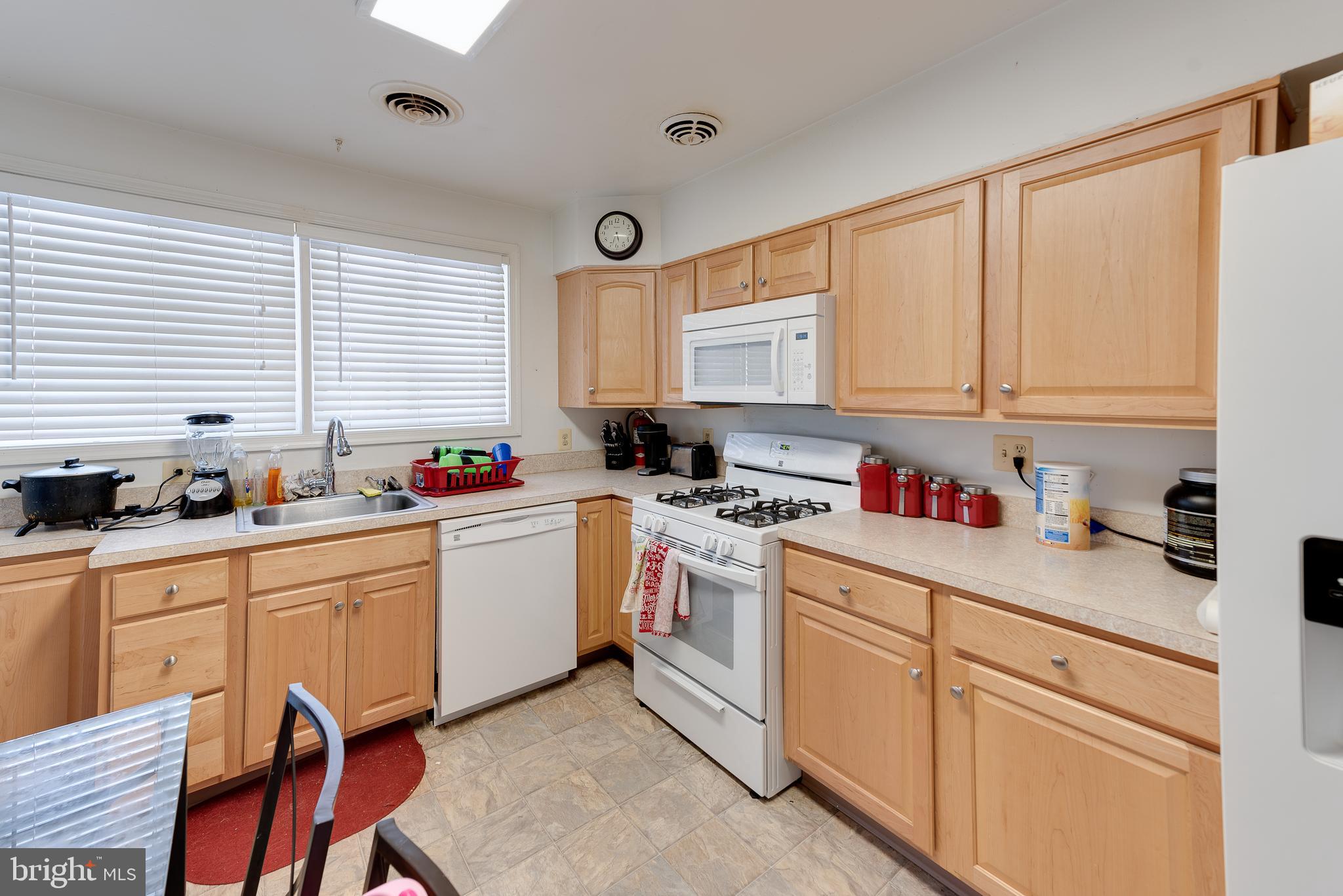 3833 Elmcroft Road Randallstown, MD 21133 - Photo 9 of 28 kitchen