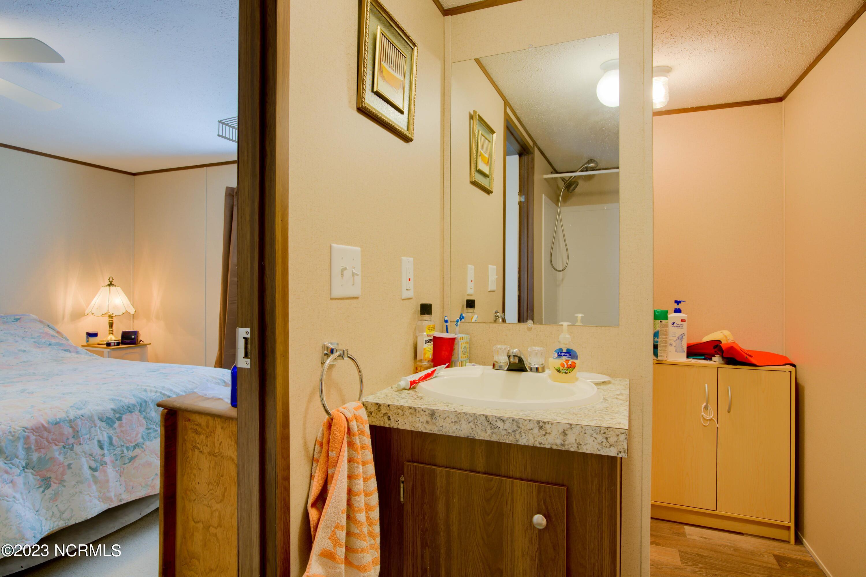 1119 South Parker Road Holly Ridge, NC 28445 - Photo 19 of 27 1119 South Parker - Interiors - Edited_1