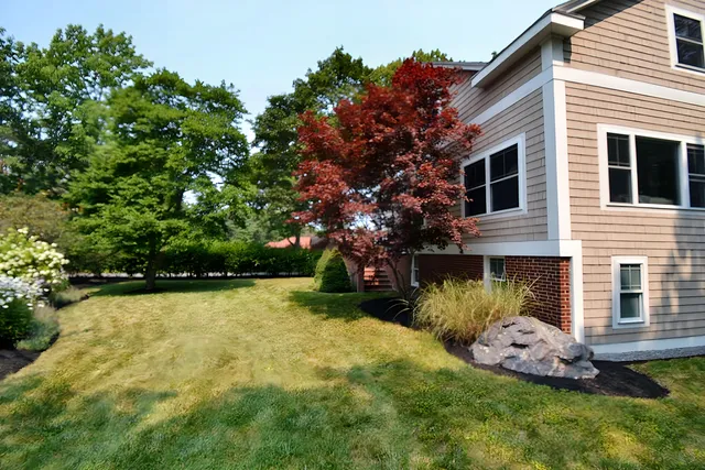 $1,690,000 | 920 Shore Road, Cape Elizabeth, ME 04107