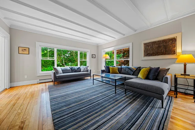 $1,690,000 | 920 Shore Road, Cape Elizabeth, ME 04107