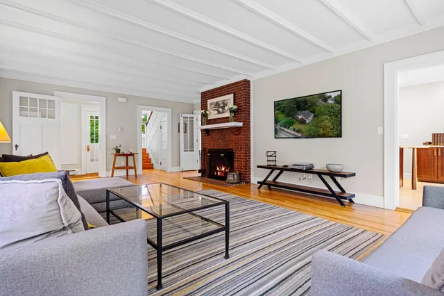 $1,690,000 | 920 Shore Road, Cape Elizabeth, ME 04107