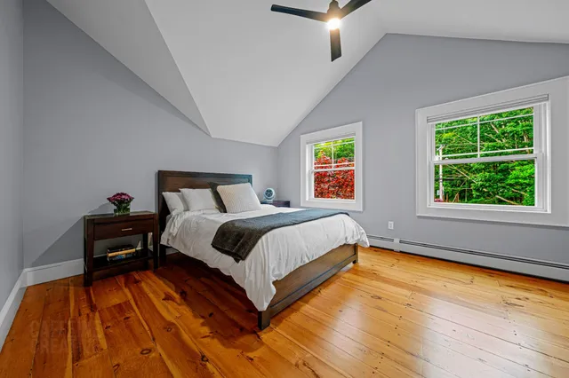 $1,690,000 | 920 Shore Road, Cape Elizabeth, ME 04107