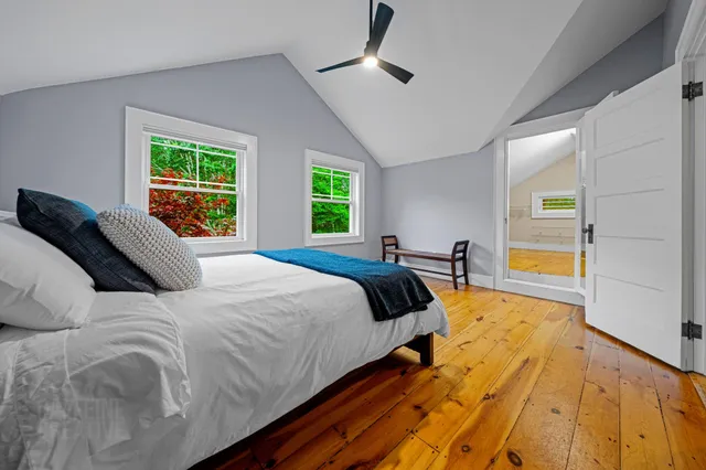 $1,690,000 | 920 Shore Road, Cape Elizabeth, ME 04107