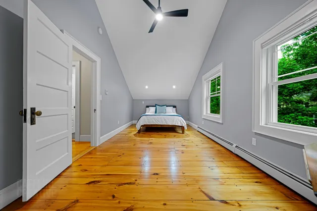 $1,690,000 | 920 Shore Road, Cape Elizabeth, ME 04107