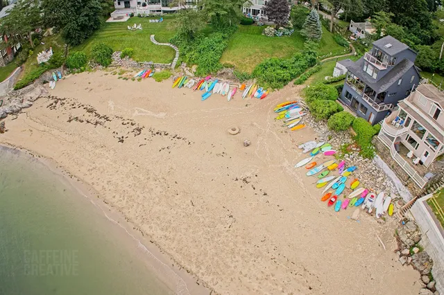 $1,690,000 | 920 Shore Road, Cape Elizabeth, ME 04107