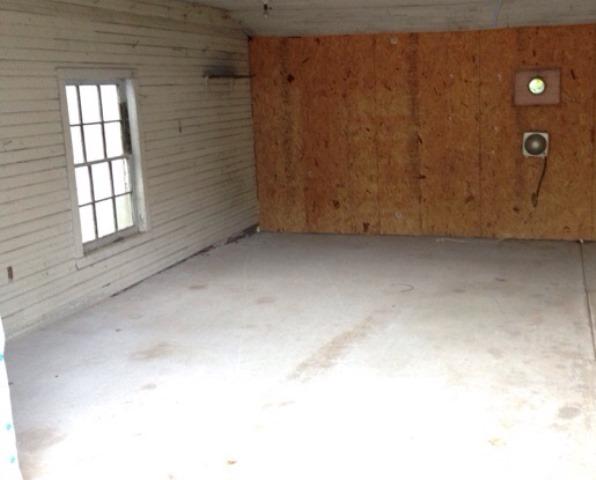 2207 Mentor Road Louisville, TN 37777 - Photo 11 of 14 10