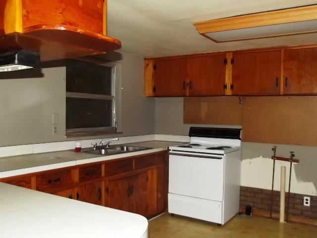 2207 Mentor Road Louisville, TN 37777 - Photo 3 of 14 1