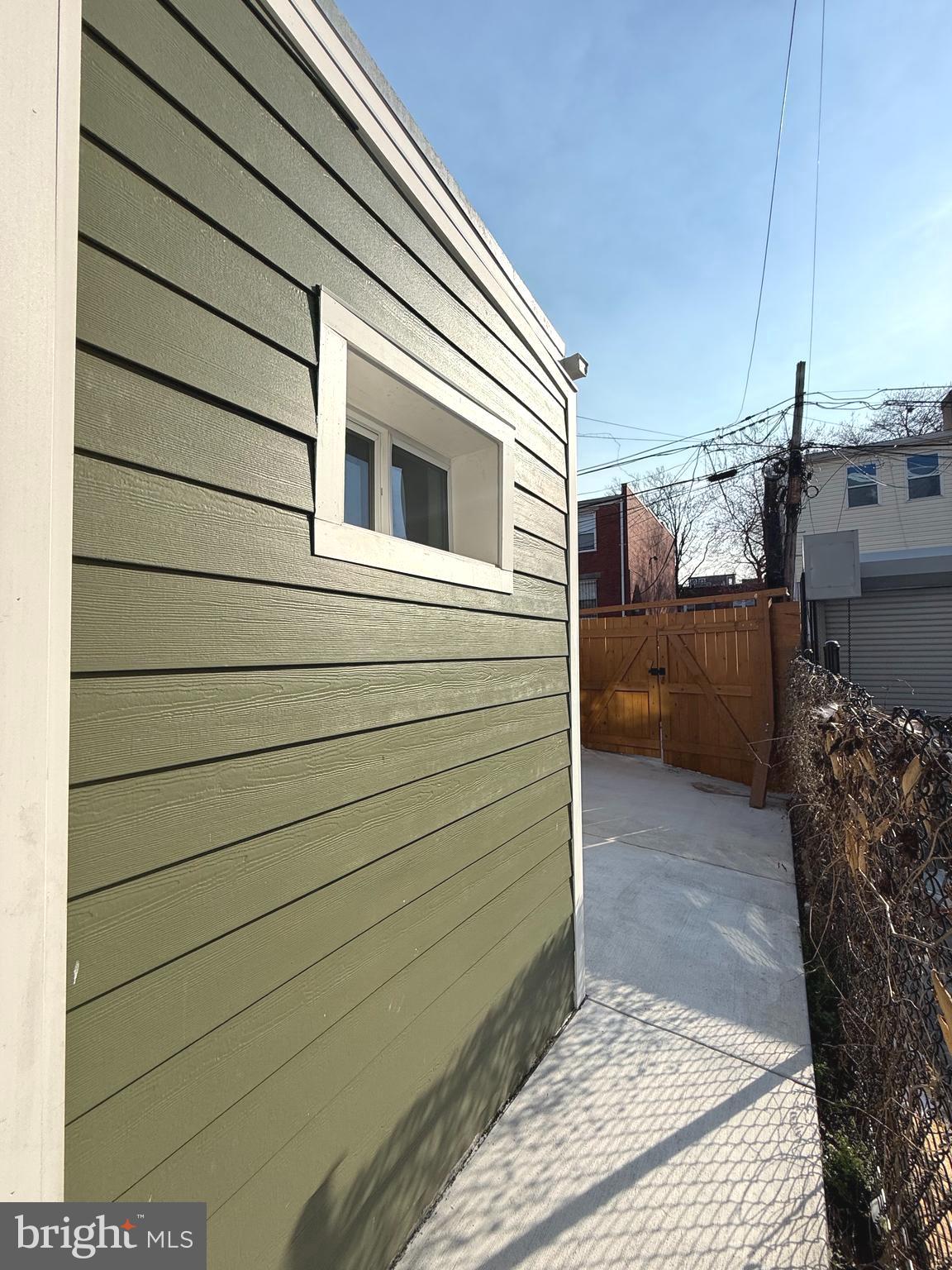 1113 Holbrook Terrace Northeast Washington, DC 20002 - Photo 28 of 63