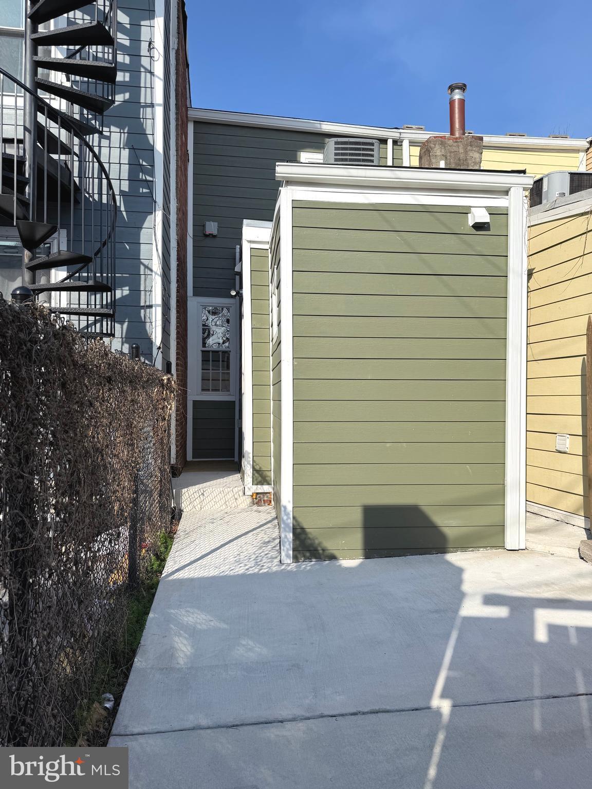 1113 Holbrook Terrace Northeast Washington, DC 20002 - Photo 32 of 63