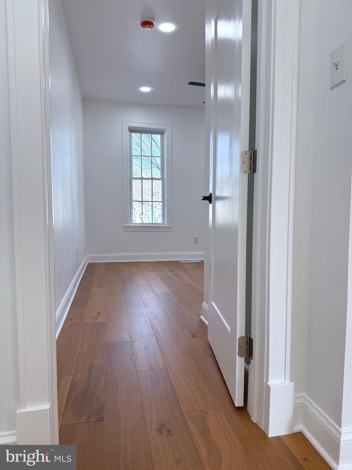 1113 Holbrook Terrace Northeast Washington, DC 20002 - Photo 38 of 63