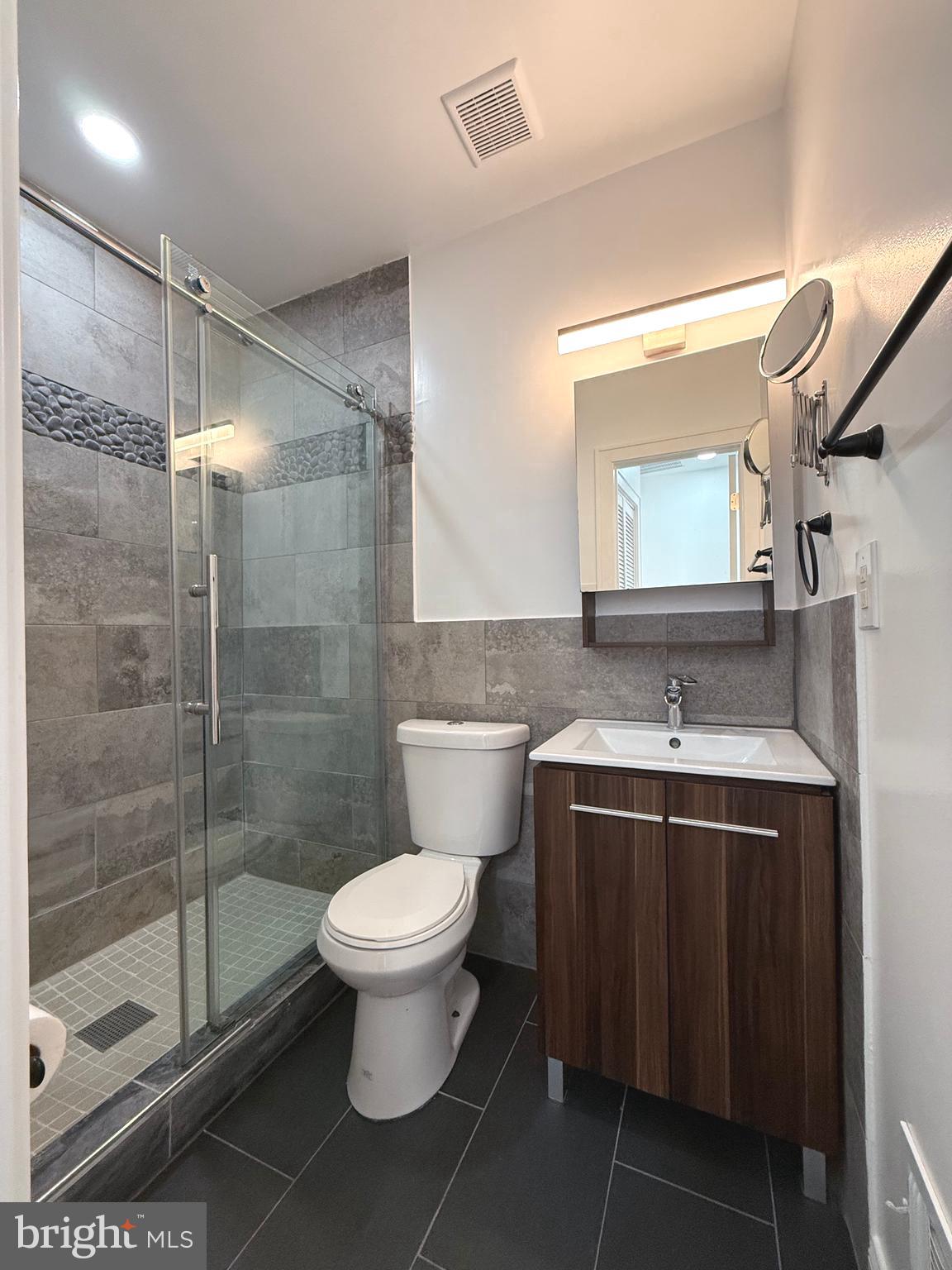 1113 Holbrook Terrace Northeast Washington, DC 20002 - Photo 43 of 63