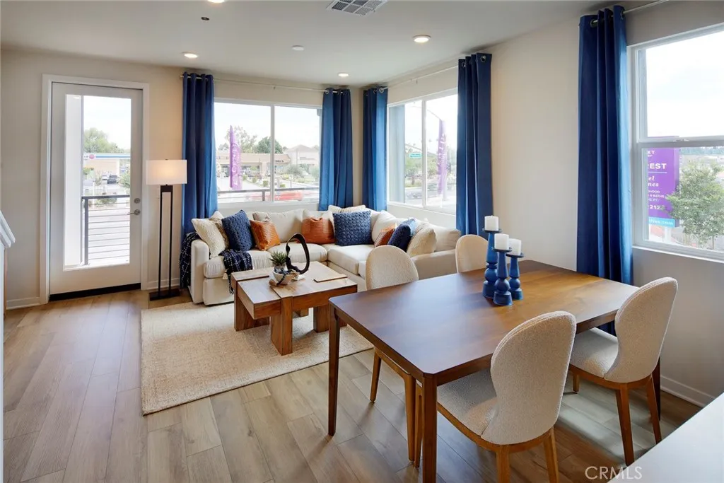 9523 Hannah Way Riverside, CA 92505 - Photo 12 of 26