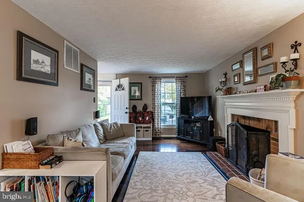 $3,828 | 6221 Wilmington Drive, Burke, VA 22015