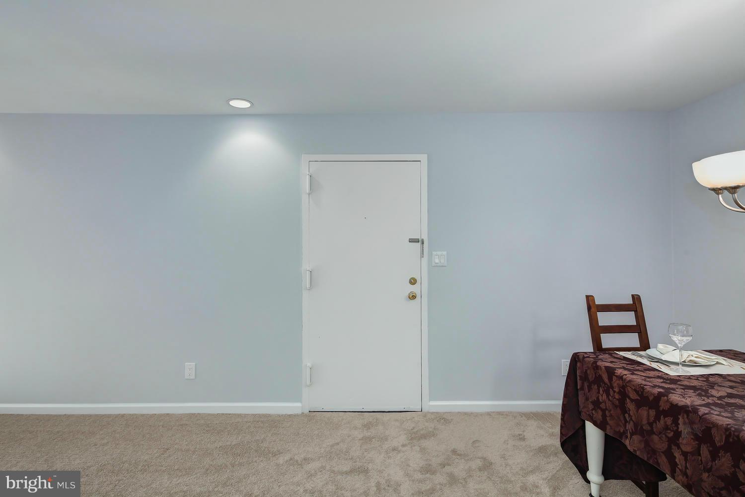 5905 Noblestown Road, Unit 57 Springfield, VA 22152 - Photo 2 of 24 Interior (General)