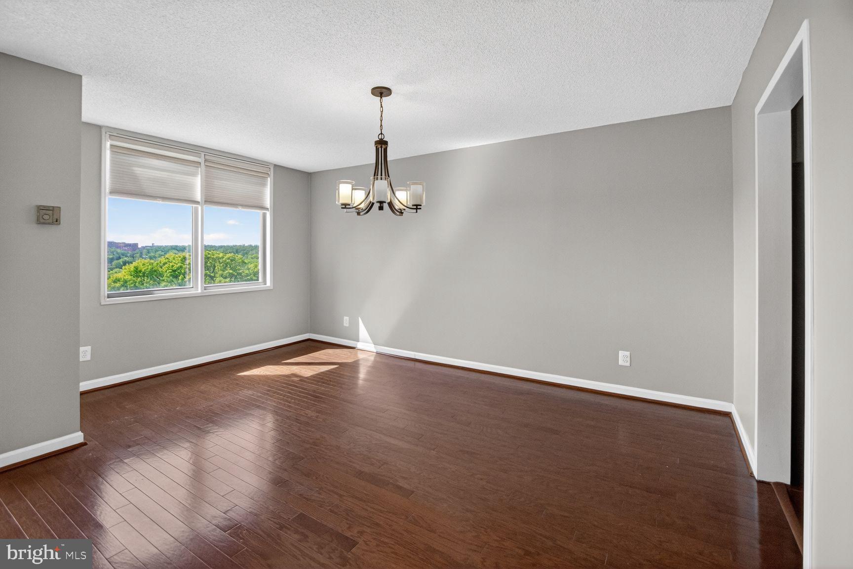 5225 Pooks Hill Road, Unit 1404S Bethesda, MD 20814 - Photo 8 of 29 Dining Room