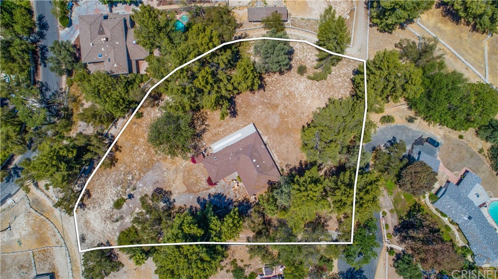 24172 Lupin Hill Road Hidden Hills, CA 91302 - Photo 2 of 10