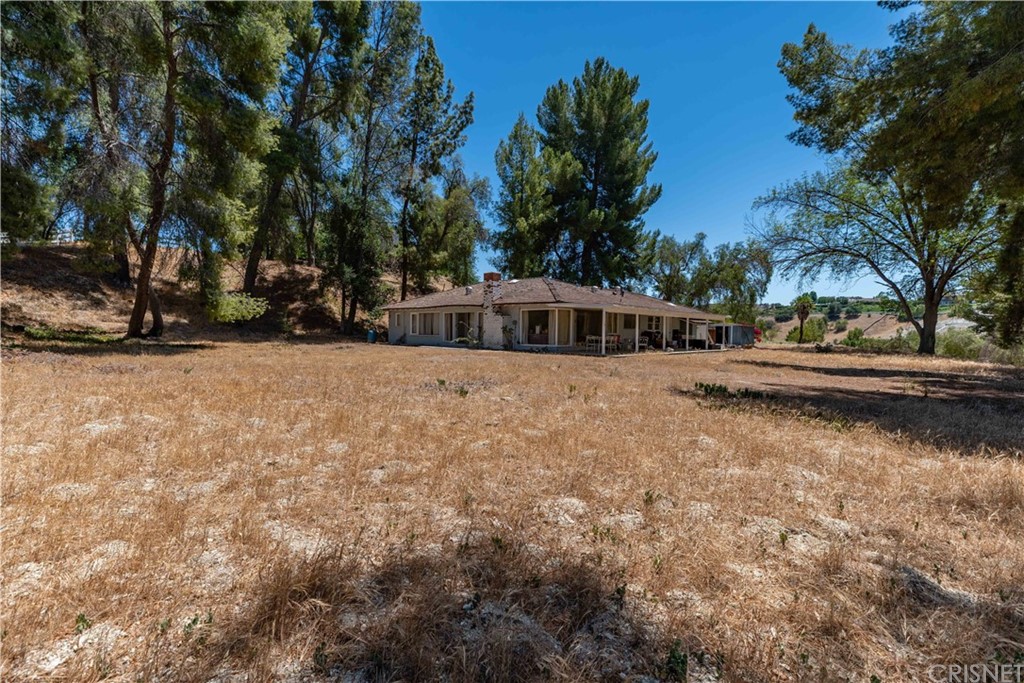 24172 Lupin Hill Road Hidden Hills, CA 91302 - Photo 4 of 10