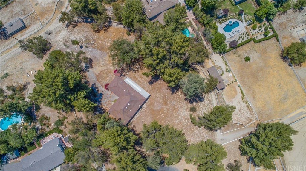 24172 Lupin Hill Road Hidden Hills, CA 91302 - Photo 6 of 10