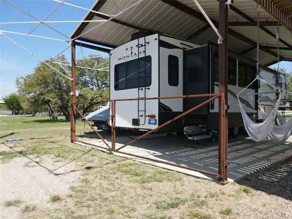 $195,000 | 1431-1433 Lake Front Circle, May, TX 76857