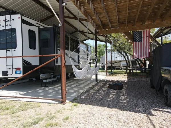 $195,000 | 1431-1433 Lake Front Circle, May, TX 76857