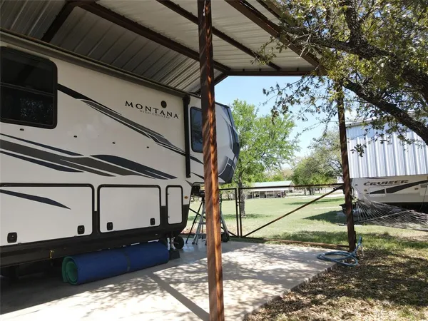 $195,000 | 1431-1433 Lake Front Circle, May, TX 76857