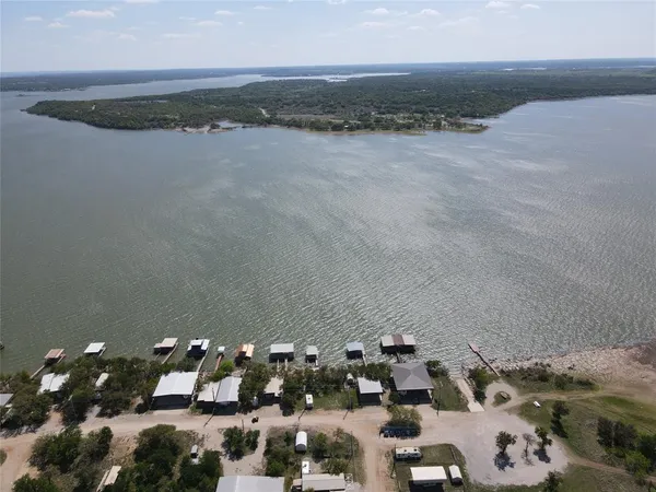 $195,000 | 1431-1433 Lake Front Circle, May, TX 76857