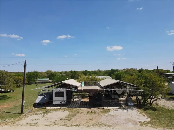 $195,000 | 1431-1433 Lake Front Circle, May, TX 76857