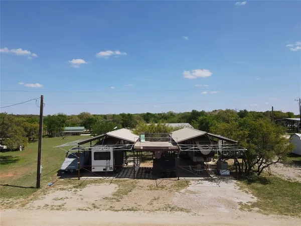 $195,000 | 1431-1433 Lake Front Circle, May, TX 76857