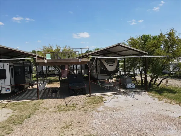 $195,000 | 1431-1433 Lake Front Circle, May, TX 76857