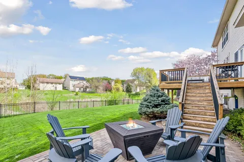 $699,900 | 2109 Valley Creek Lane, Shakopee, MN 55379
