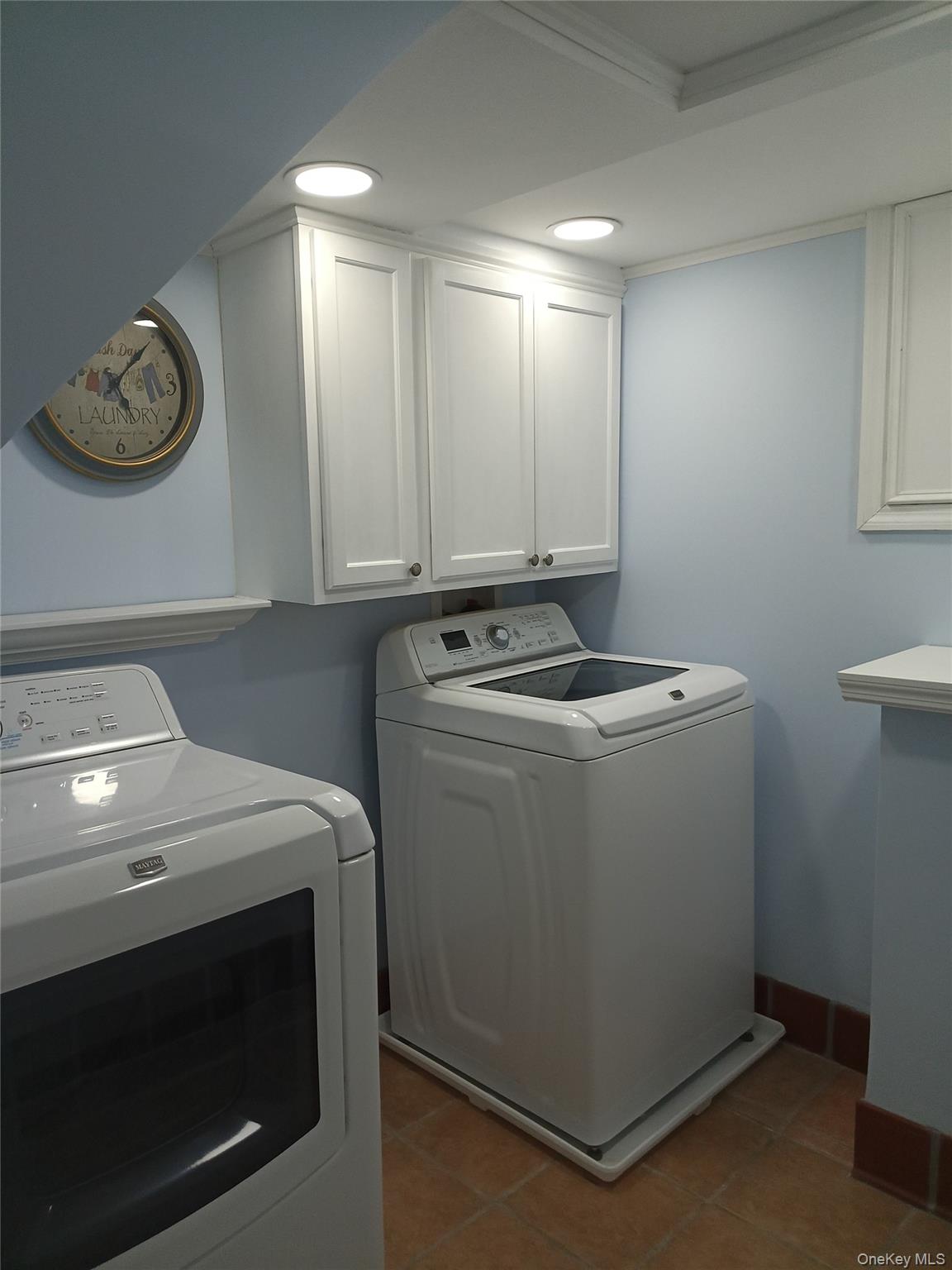 1155 Webster Avenue New Rochelle, NY 10804 - Photo 31 of 35 a utility room with dryer and washer