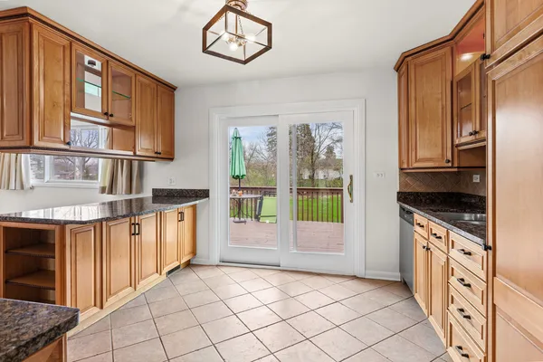 $4,500 | 6543 South Stough Street, Willowbrook, IL 60527