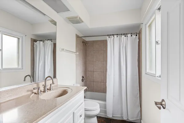 $4,500 | 6543 South Stough Street, Willowbrook, IL 60527