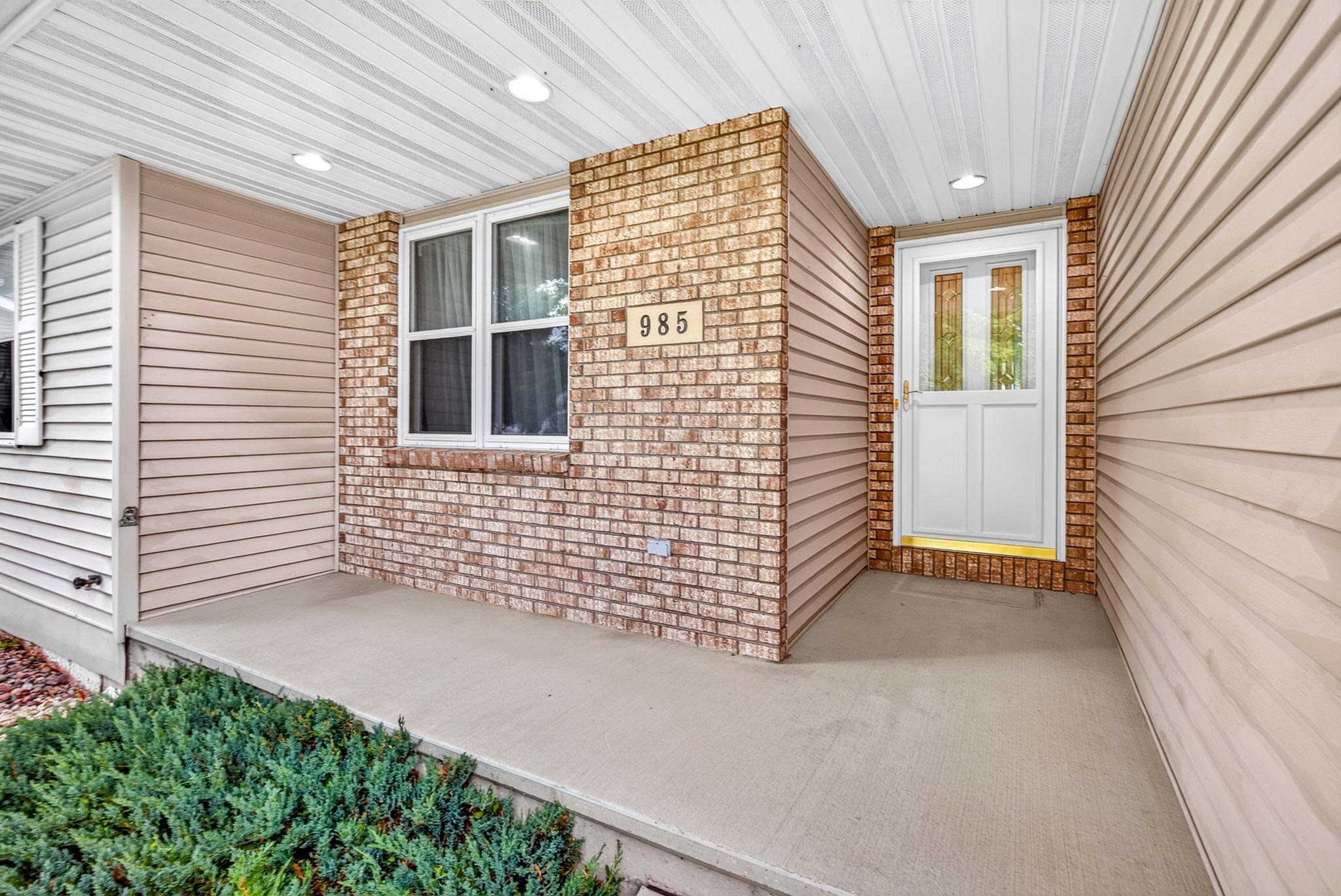 985 Springs Road Fond du Lac, WI 54935 - Photo 3 of 45 Gallery Image 3
