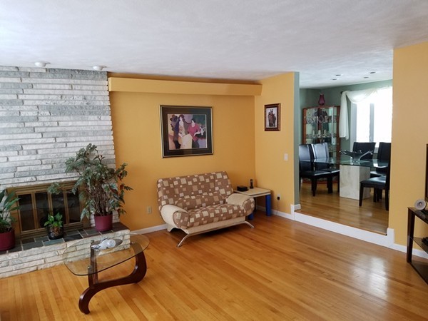 85 Birch Road Longmeadow, MA 01106 - Photo 4 of 26 a living room with furniture and wooden floor