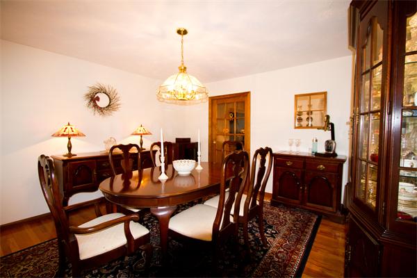 532 A Hubbardston Road Princeton, MA 01541 - Photo 8 of 20 a view of a dining room with furniture