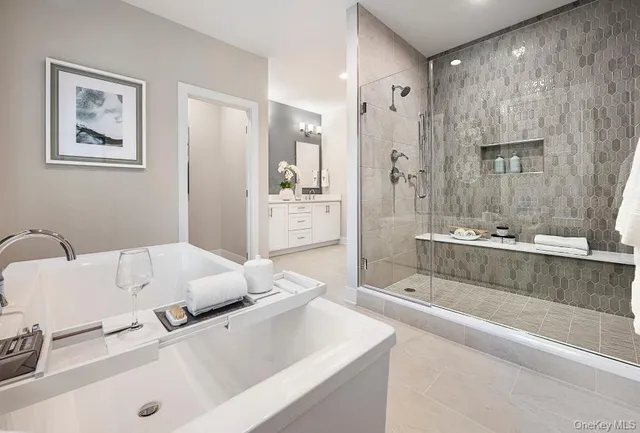 $2,099,000 | 6 Marker Ridge, Unit 3, Irvington, NY 10533