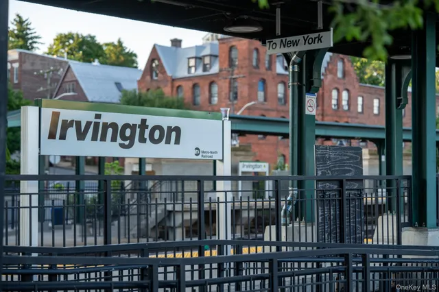 $2,099,000 | 6 Marker Ridge, Unit 3, Irvington, NY 10533