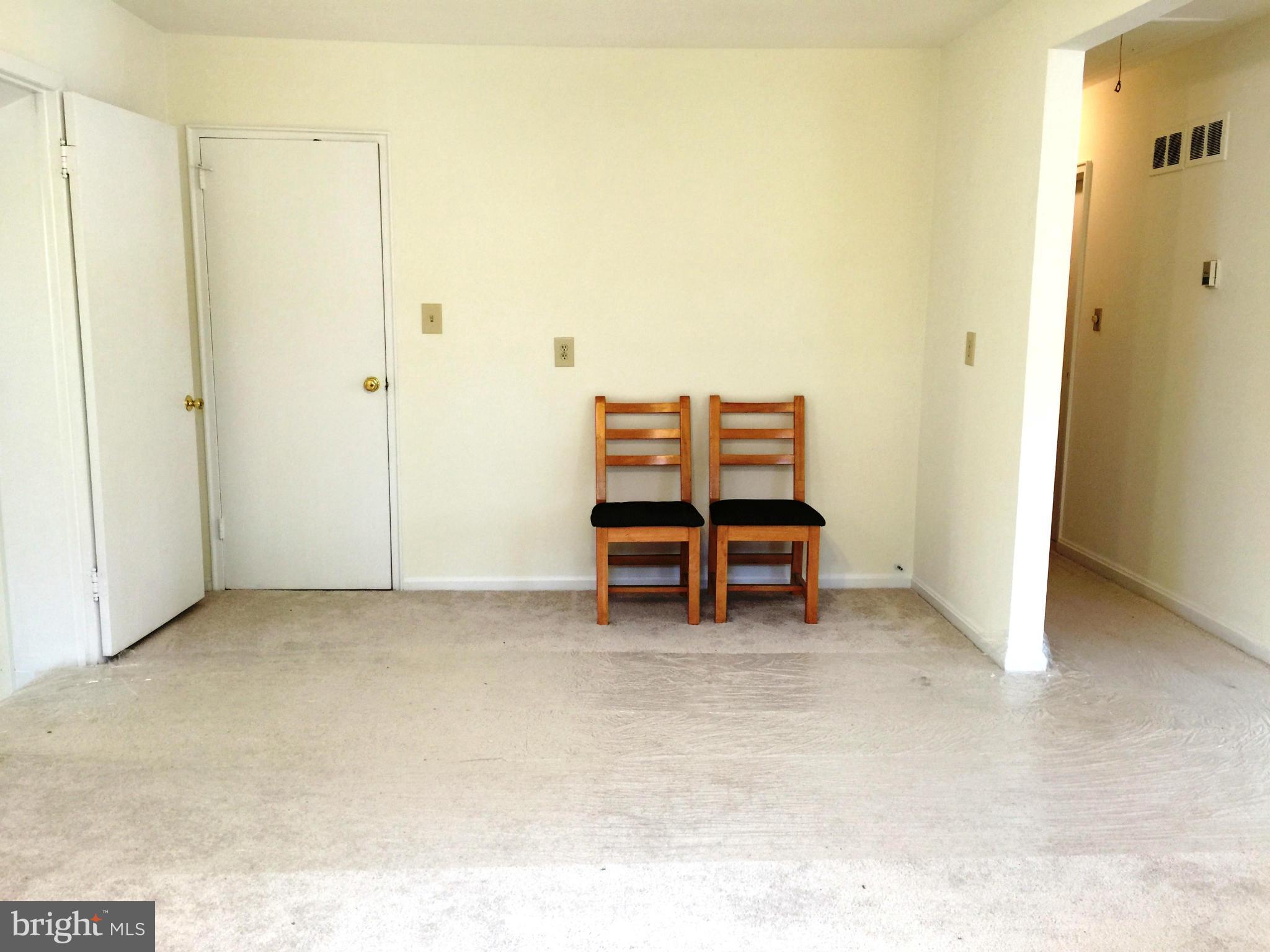 4611 Olden Road Rockville, MD 20852 - Photo 9 of 30 Dining Room