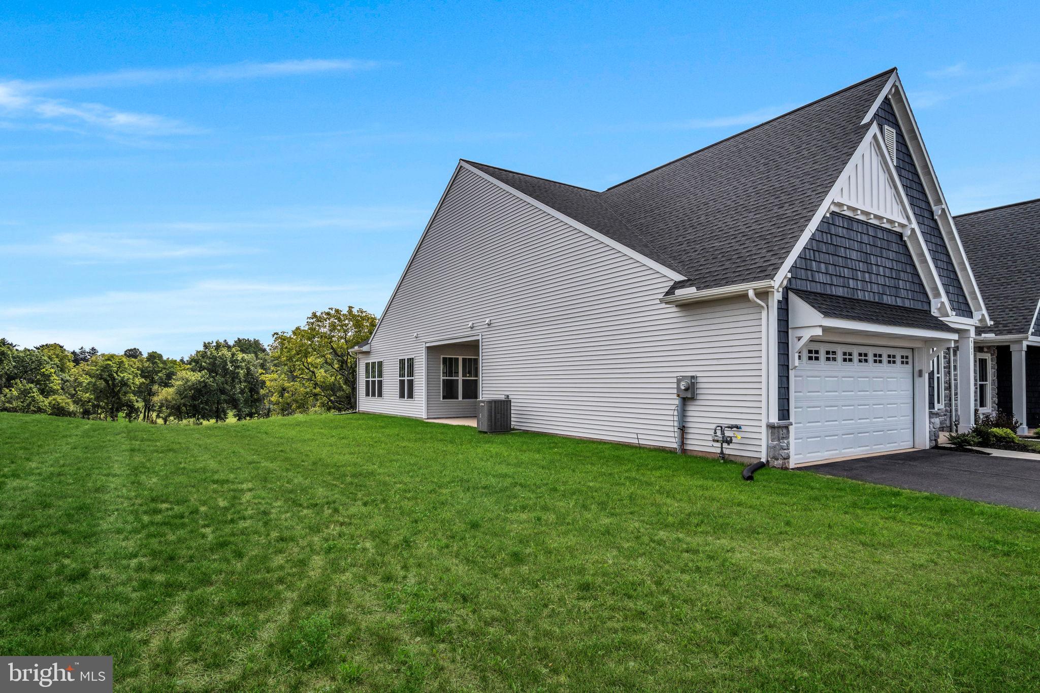 907 Shadowbrooke Dover, PA 17315 - Photo 2 of 14
