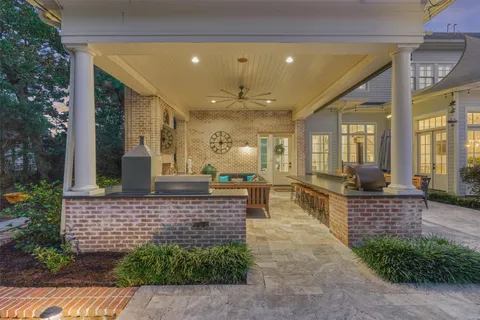 a view of a kitchen with seating area
