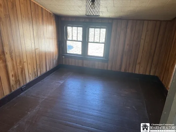 $99,900 | 43 Sampson Street, Jamestown, NY 14701