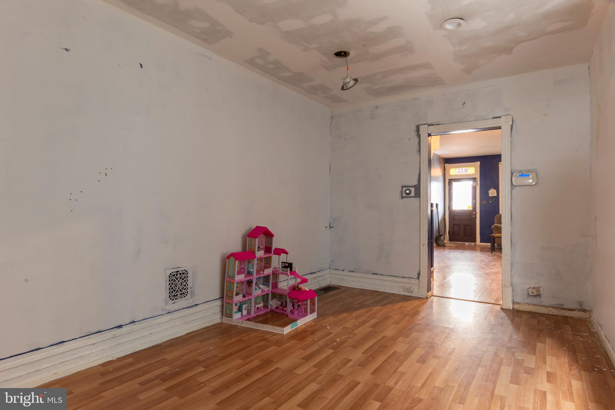 611 Weiser Street Reading, PA 19601 - Photo 7 of 18 Gallery Image 7