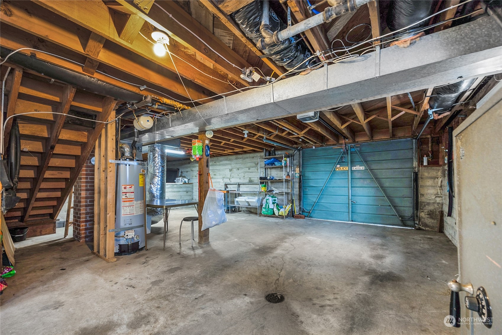 2101 Rockefeller Avenue Everett, WA 98201 - Photo 21 of 26 a view of an empty room with wooden roof