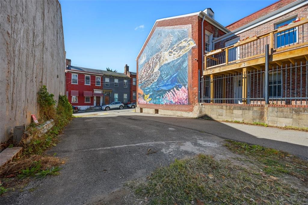 1312 Boyle Street Pittsburgh, PA 15212 - Photo 40 of 50 a view of a street with a building in the background