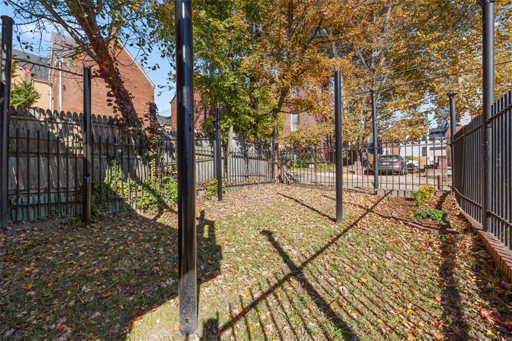 1312 Boyle Street Pittsburgh, PA 15212 - Photo 42 of 50 a view of a yard with plants and trees